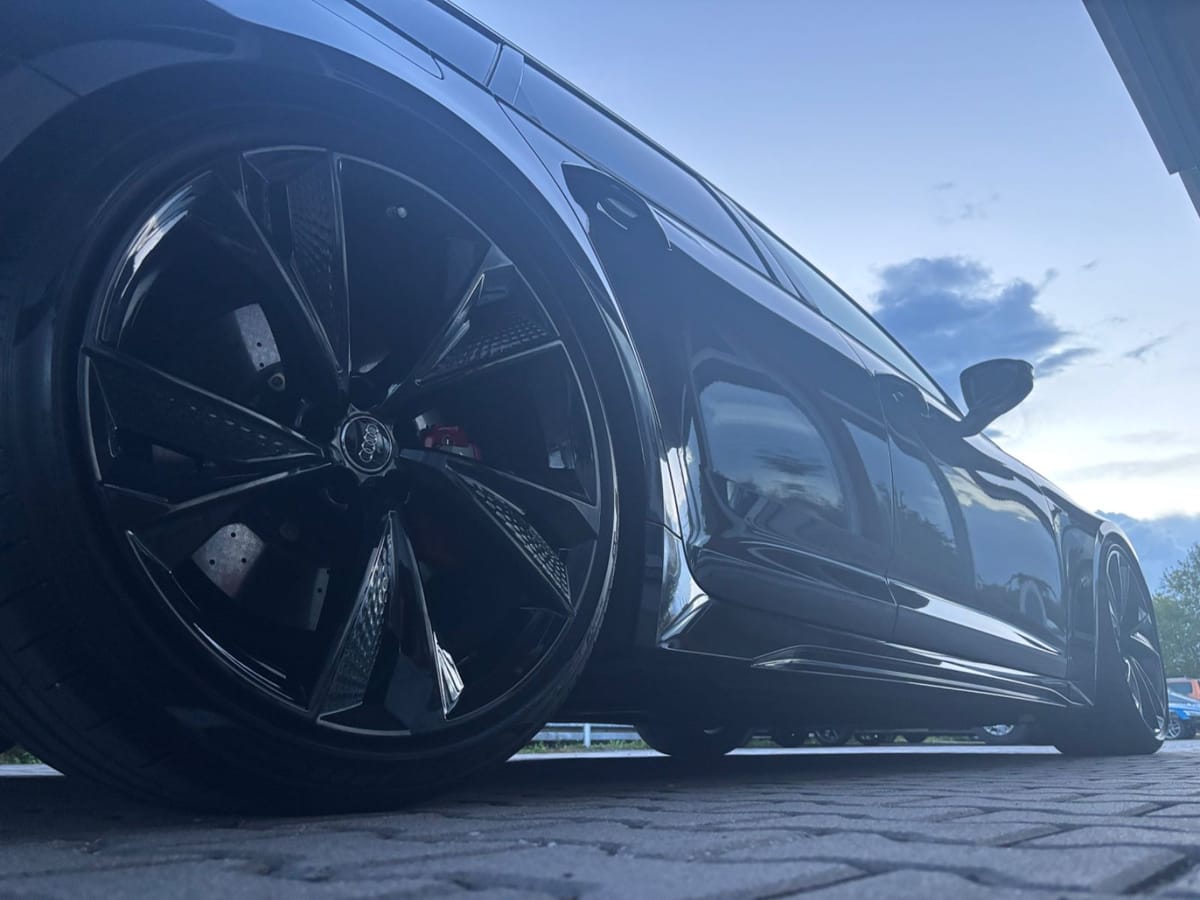 Audi RS6 Avant 4.0 TFSI Keramik Dynamik plus B&O foto 24