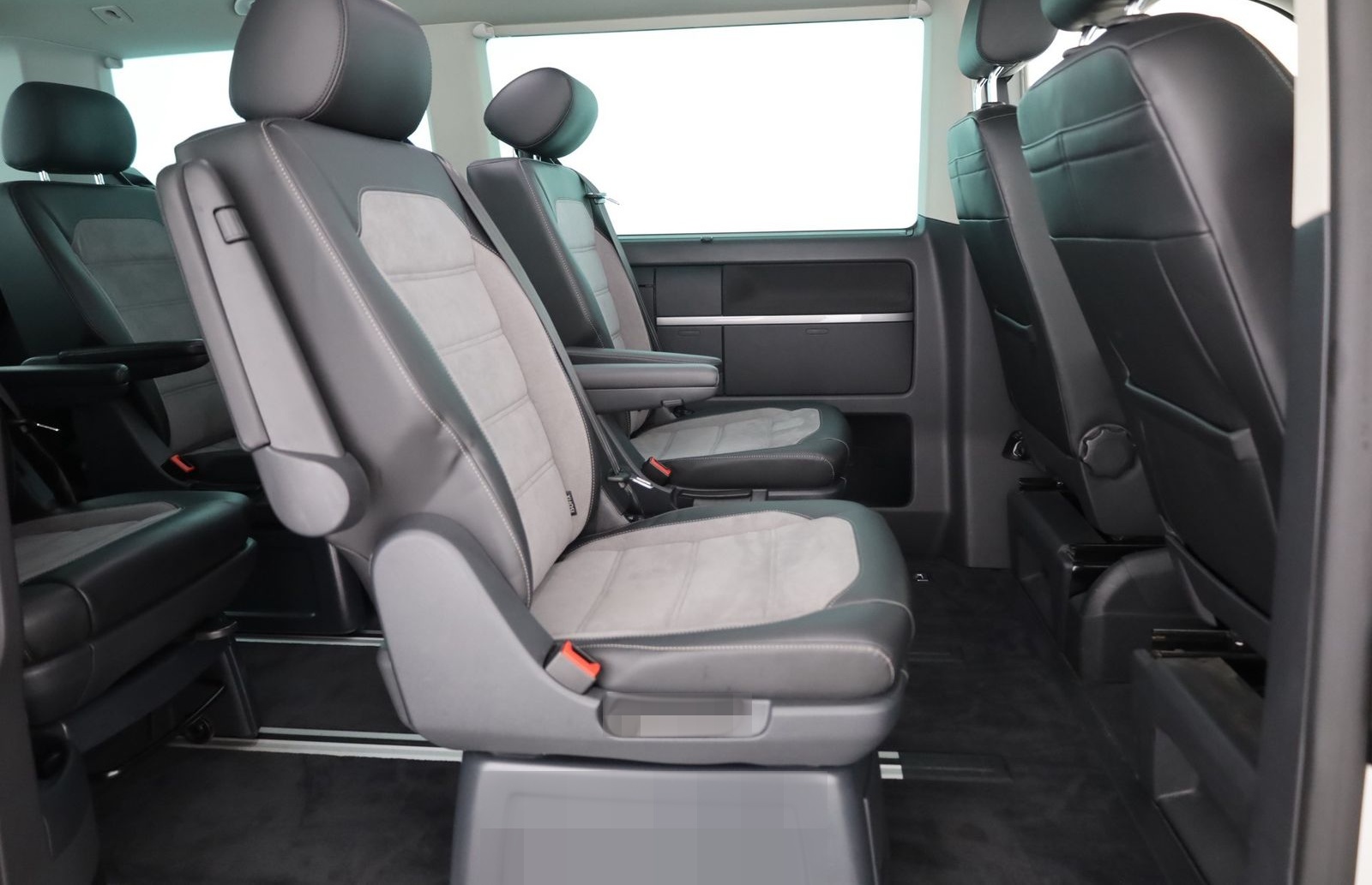 Volkswagen T6.1 Multivan 2.0 TDI GenerationSix ACC LED Navi foto 25