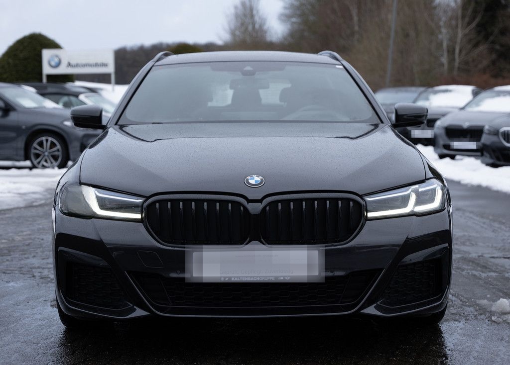 BMW 540d Touring xDrive M-Sport PANO HUD LASER W-LAN foto 2