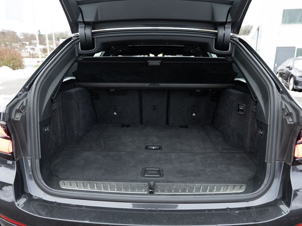 BMW 540d Touring xDrive M-Sport PANO HUD LASER W-LAN foto 13