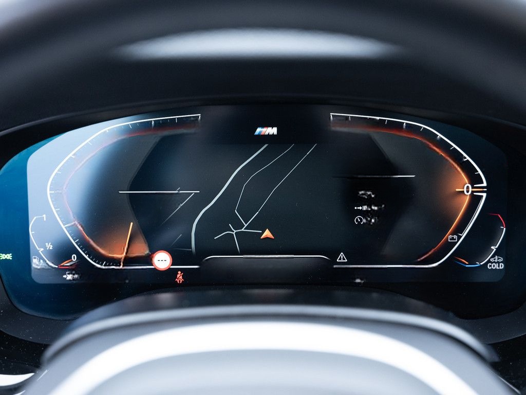 BMW 540d Touring xDrive M-Sport PANO HUD LASER W-LAN foto 16