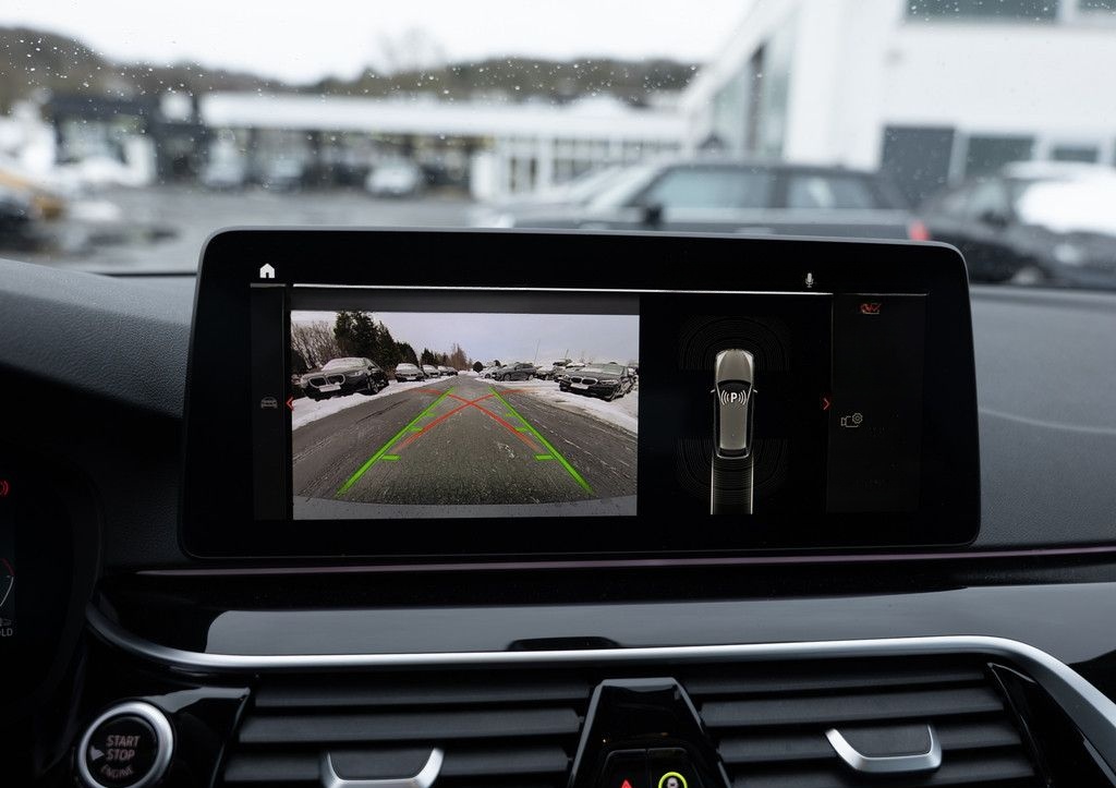 BMW 540d Touring xDrive M-Sport PANO HUD LASER W-LAN foto 20