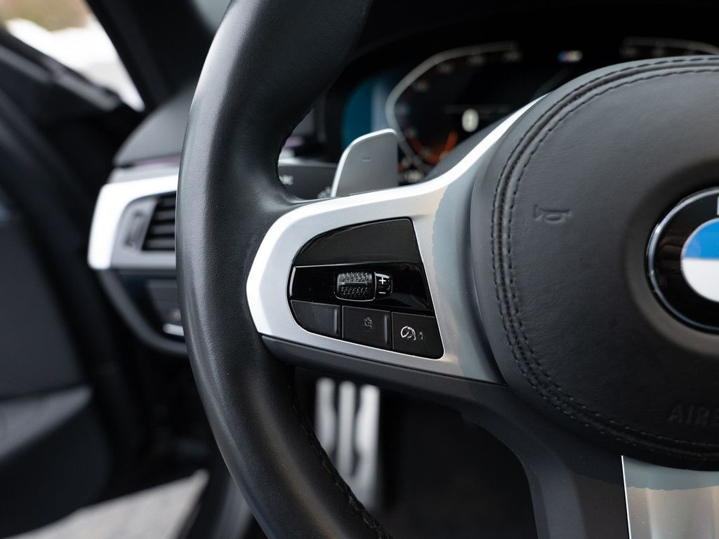 BMW 540d Touring xDrive M-Sport PANO HUD LASER W-LAN foto 24