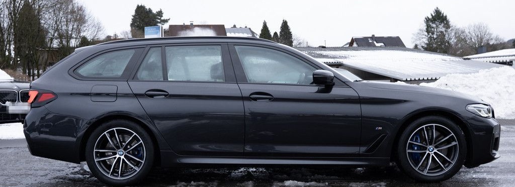BMW 540d Touring xDrive M-Sport PANO HUD LASER W-LAN foto 5