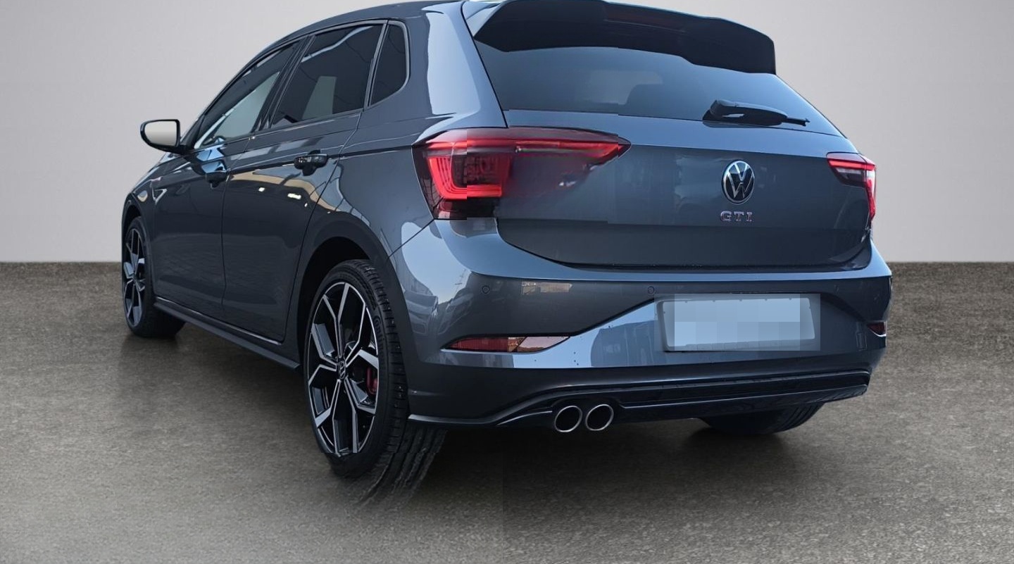 Volkswagen Polo GTI 2.0 TSI DSG NAVI LED 18Z PDC SHZ foto 8