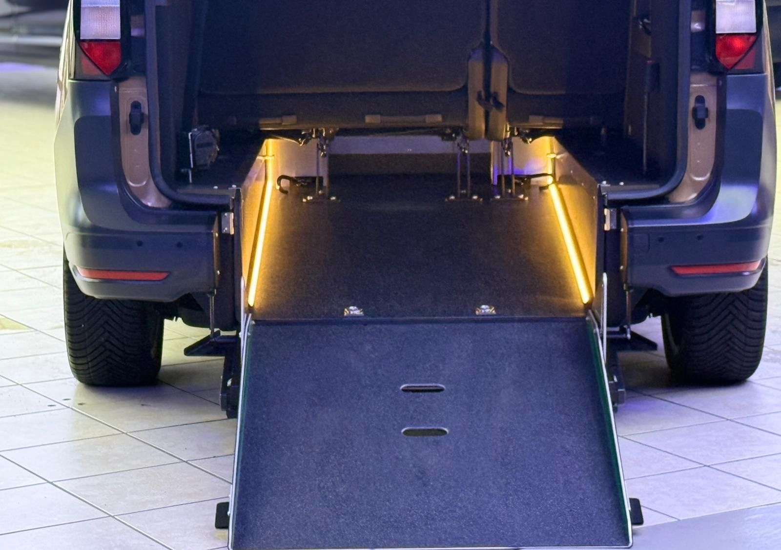 Volkswagen Caddy V Behindertengerecht-Rampe foto 12