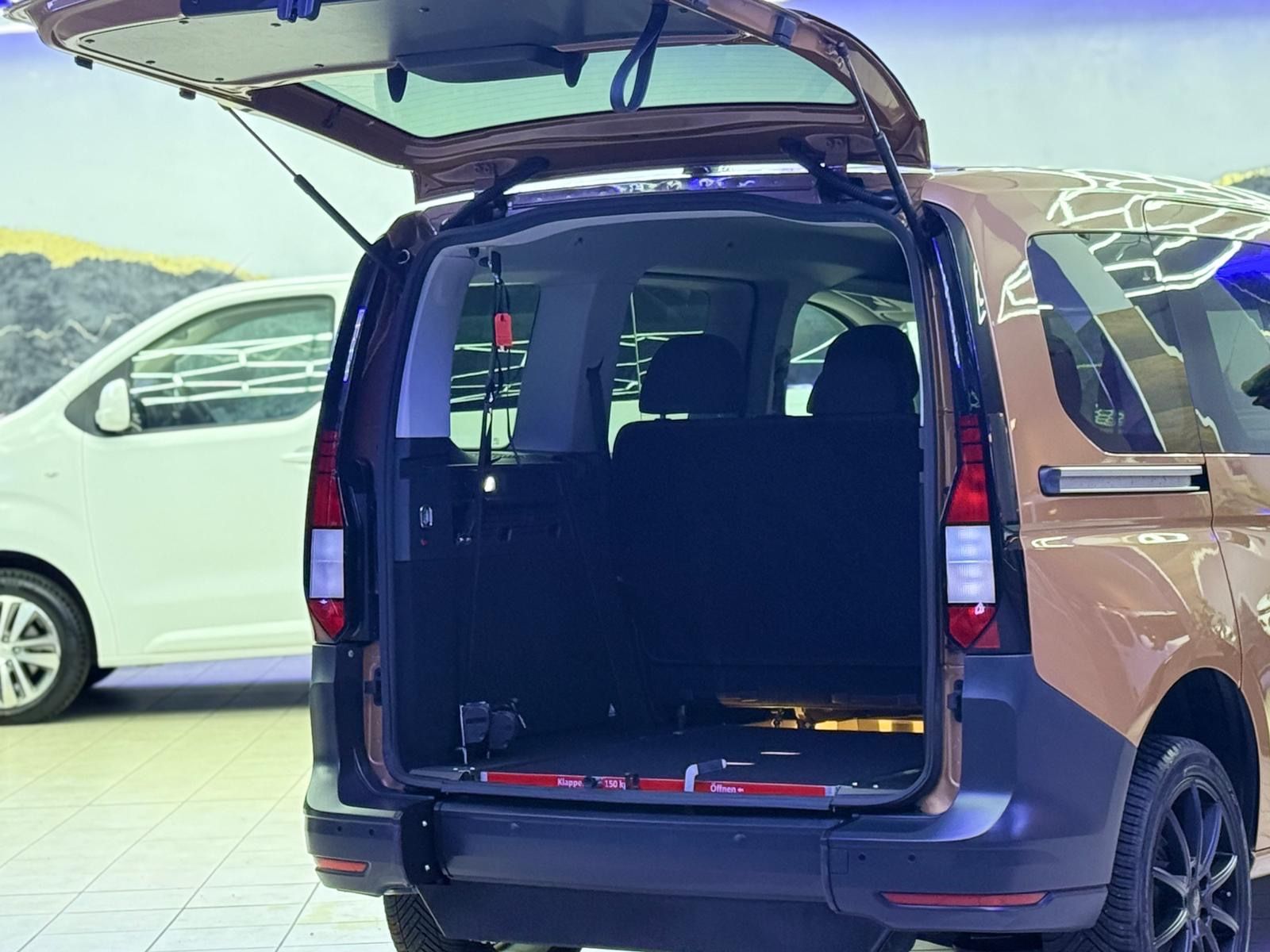 Volkswagen Caddy V Behindertengerecht-Rampe foto 15