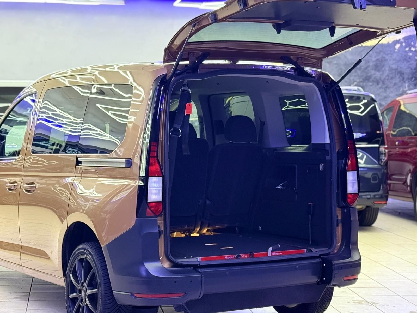 Volkswagen Caddy V Behindertengerecht-Rampe foto 16