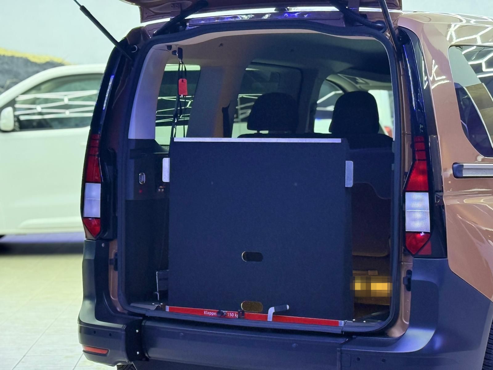 Volkswagen Caddy V Behindertengerecht-Rampe foto 21