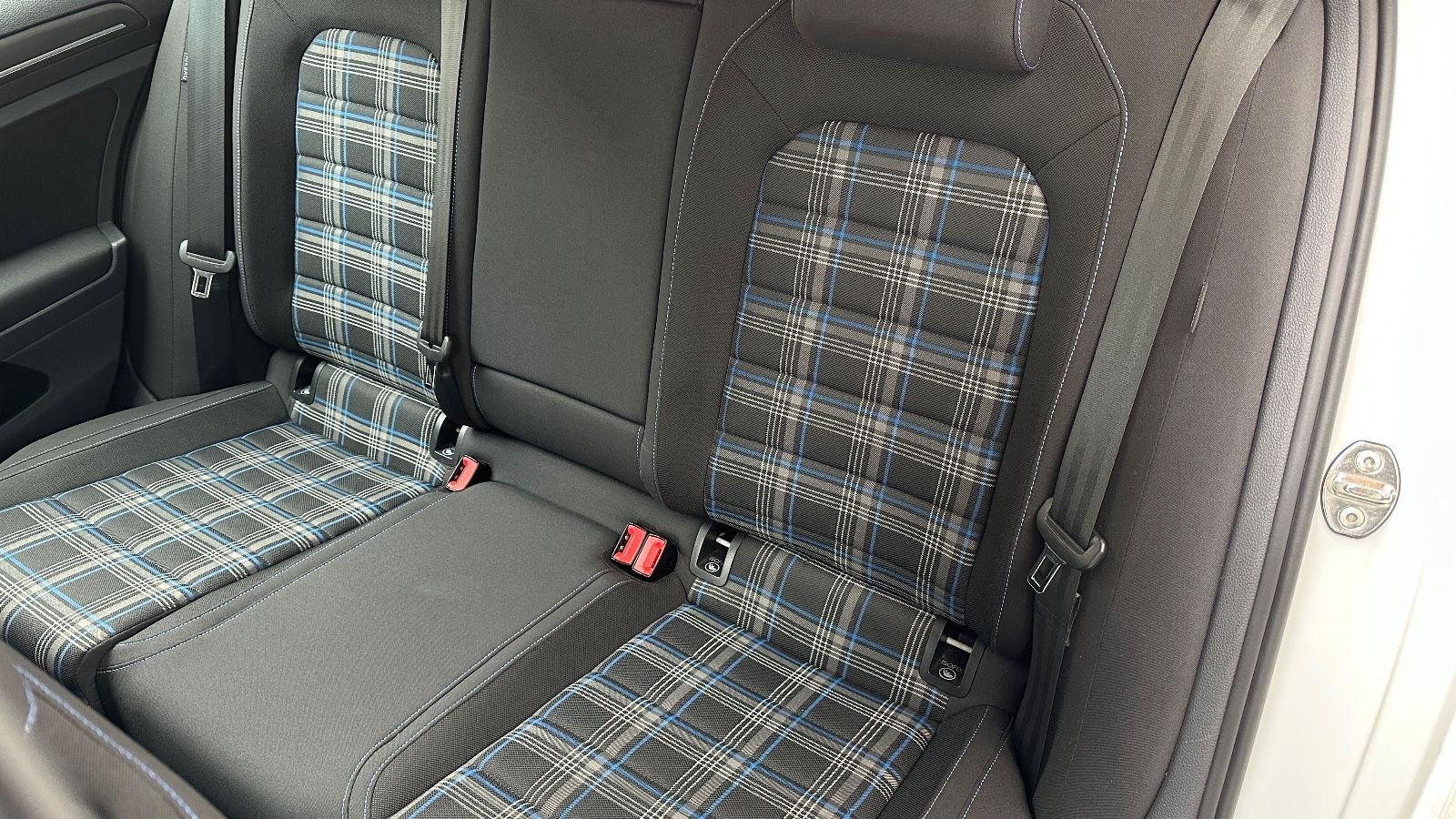 Volkswagen Golf 1.4 TSI DSG GTE AHK ACC CarPlay foto 11