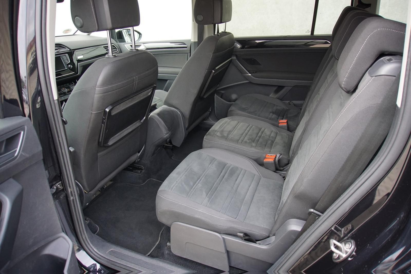 Volkswagen Touran 2.0TDI DSG AHK Navi ACC PDC SHZ 7-S Kamer foto 18