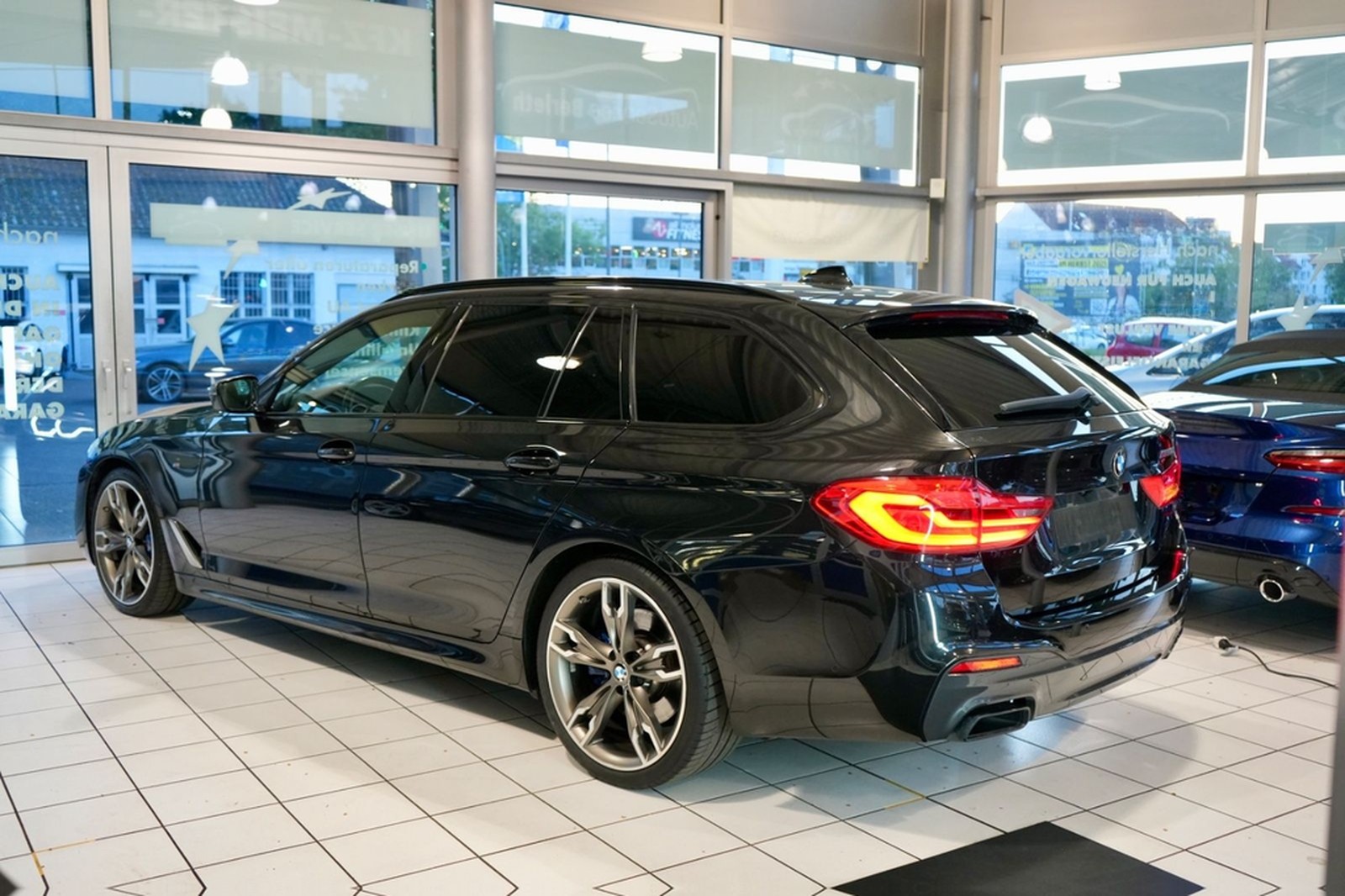 BMW M550 5 Touring M550 d xDrive foto 3
