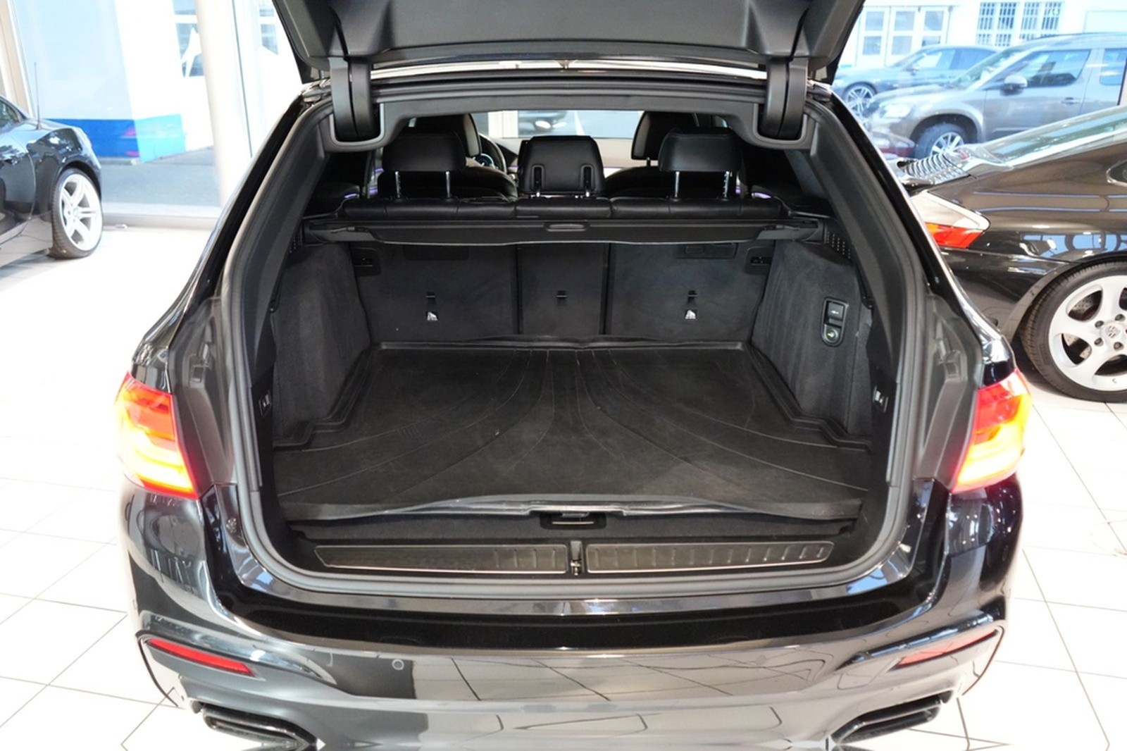 BMW M550 5 Touring M550 d xDrive foto 28