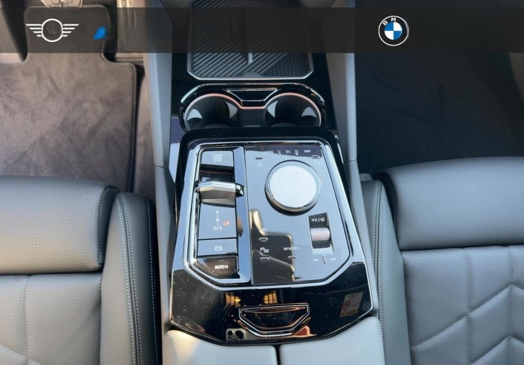 BMW 520 i Limousine M Sport HUD Park-Assist HiFi-H&K foto 13