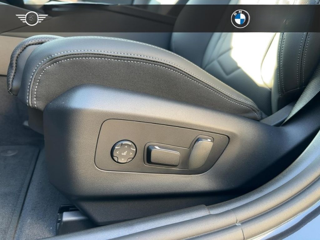 BMW 520 i Limousine M Sport HUD Park-Assist HiFi-H&K foto 15