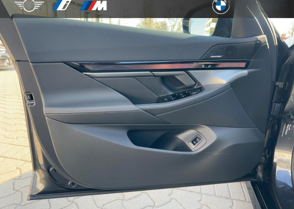 BMW 520 i Limousine M Sport HUD Park-Assist HiFi-H&K foto 16