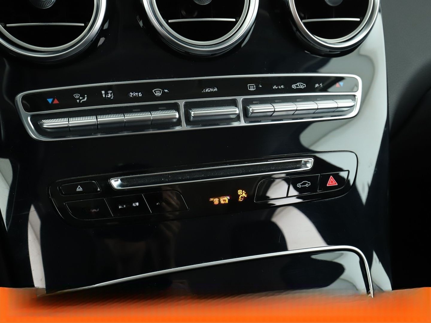 Mercedes-Benz GLC 250 4Matic AMG Line Aut.*NAVI*TEMPO*LED*CAM* foto 23