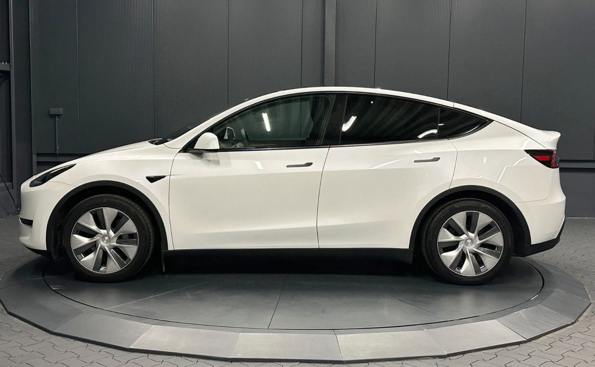 Tesla Model Y RWD 1.HAND Wärmepumpe foto 2
