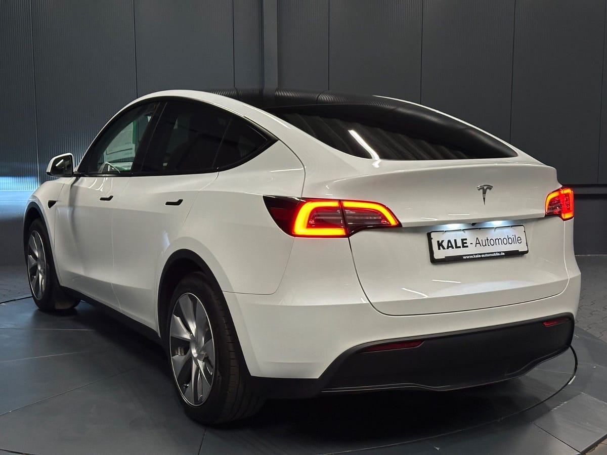 Tesla Model Y RWD 1.HAND Wärmepumpe foto 3