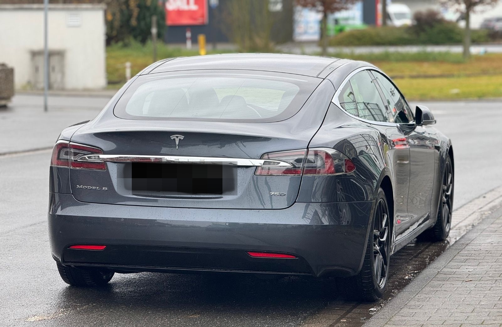 Tesla Model S Dual 8-Fach Bereift foto 4