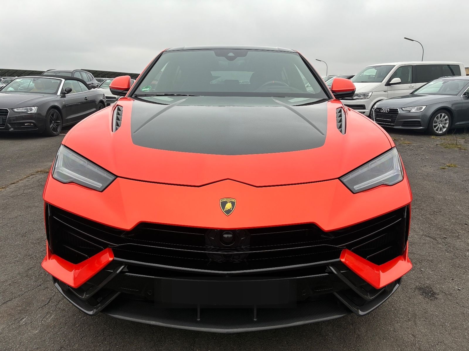 Lamborghini Urus Performante VOLL Carbon VOLL Alcantara foto 2
