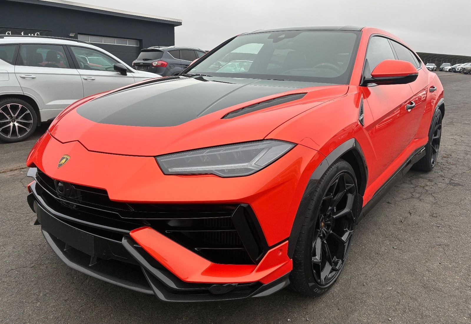 Lamborghini Urus Performante VOLL Carbon VOLL Alcantara foto 3