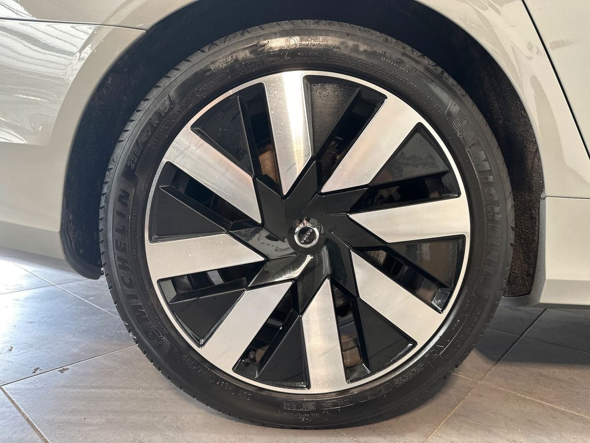 Volvo V90 T6 Recharge AWD Plus Bright NAV+LED+PANO+AHK foto 3