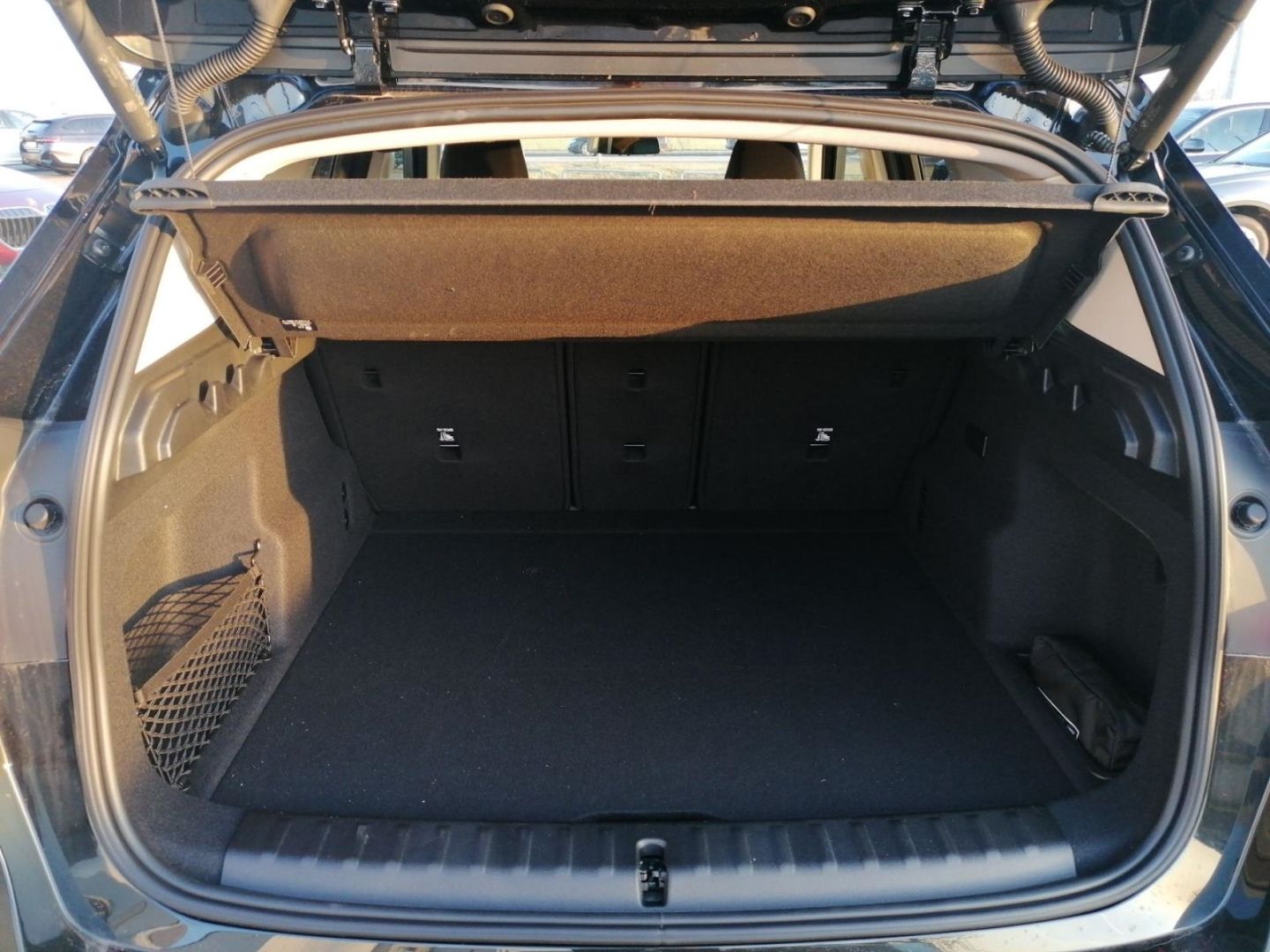 BMW iX1 eDrive20 AZV HUD Adapt.LED Massage PA+ DA+ foto 12