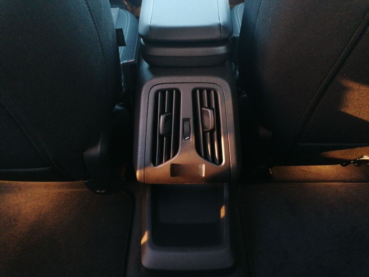 BMW iX1 eDrive20 AZV HUD Adapt.LED Massage PA+ DA+ foto 20