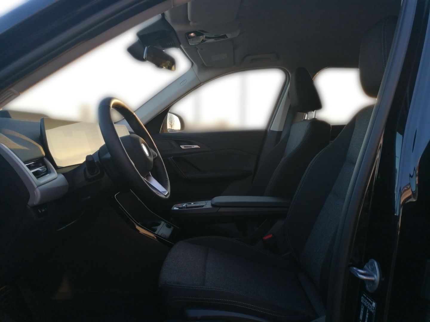 BMW iX1 eDrive20 AZV HUD Adapt.LED Massage PA+ DA+ foto 7