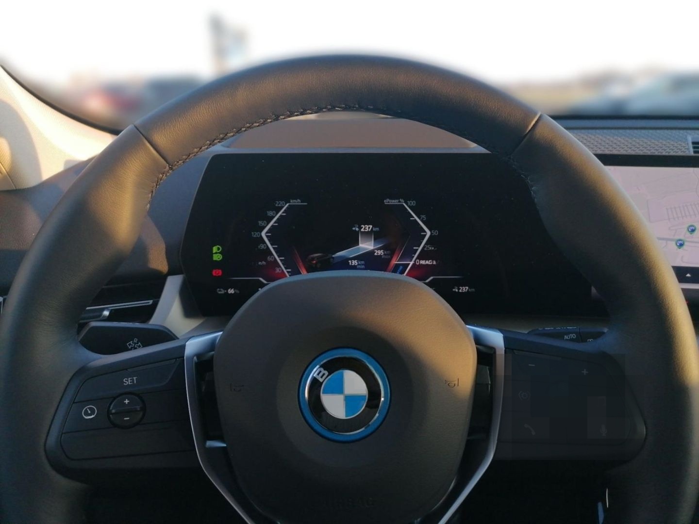BMW iX1 eDrive20 AZV HUD Adapt.LED Massage PA+ DA+ foto 8
