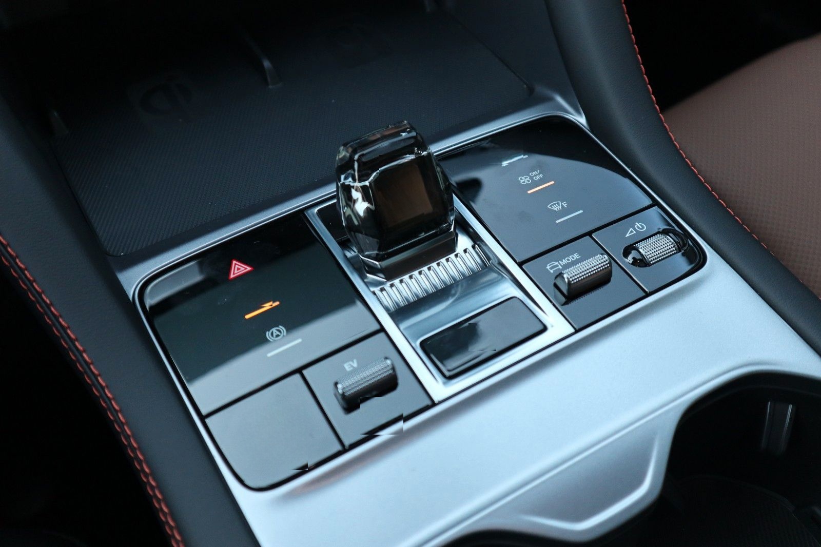 BYD SEAL U DM-i Design *Bestellfahrzeug* foto 22