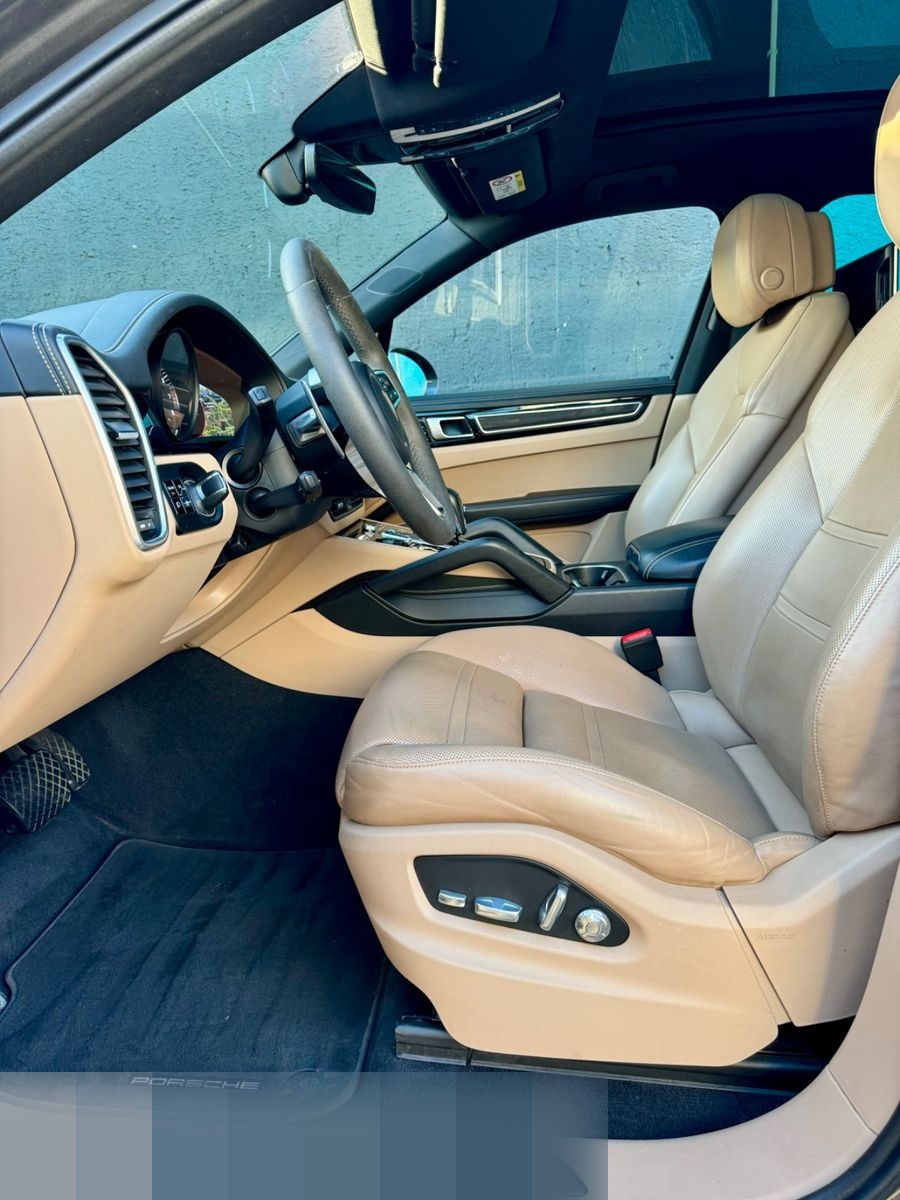 Porsche Cayenne E-Hyb*Burmester*Pano*PDLS+*Chrono*VOLL foto 9