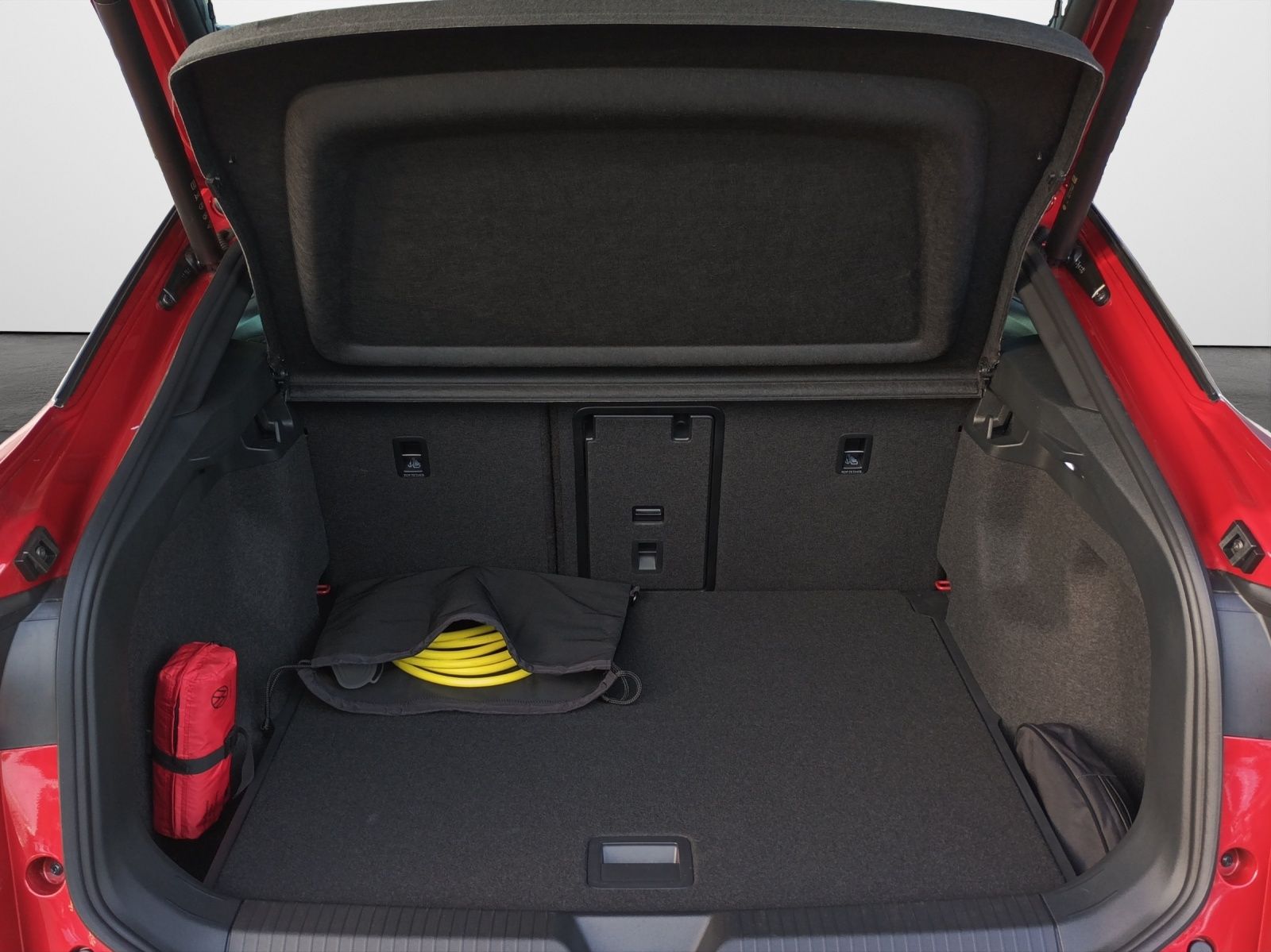 Volkswagen ID.5 Pro mit Infotainment-Paket "Plus"  HeadUp A foto 12