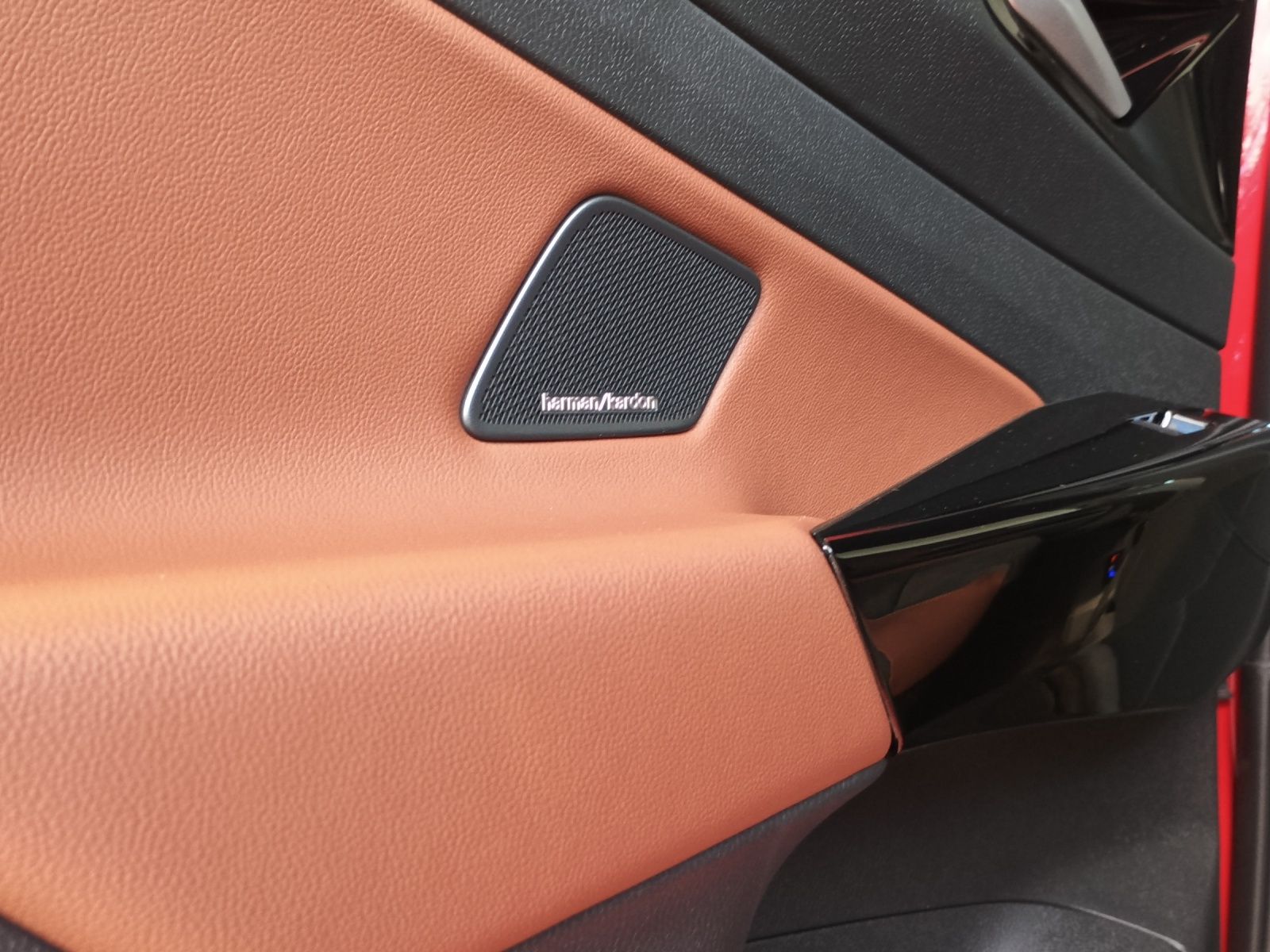 Volkswagen ID.5 Pro mit Infotainment-Paket "Plus"  HeadUp A foto 14