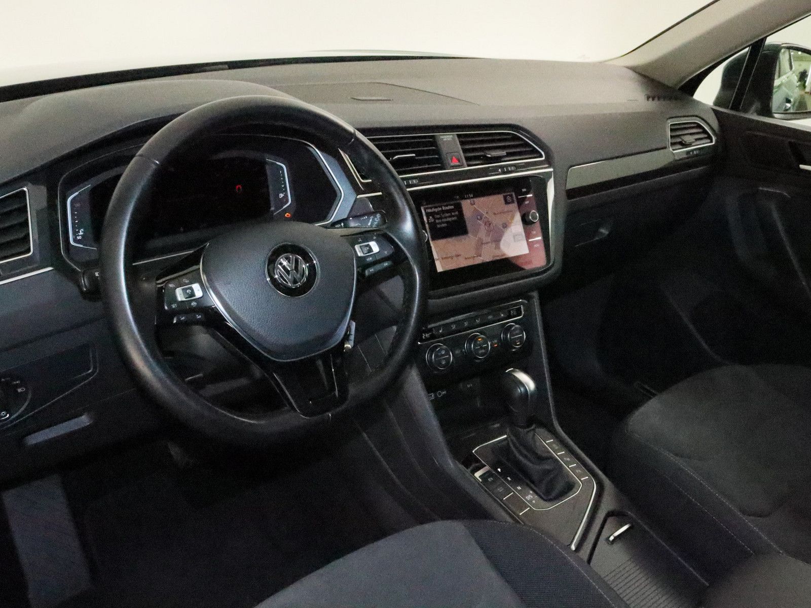 Volkswagen Tiguan 1.5 TSI Highline PANO LED AID ACC NAVI foto 14