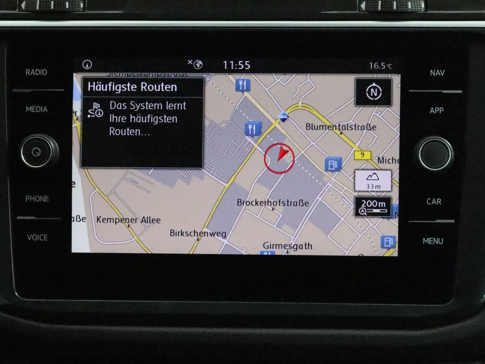 Volkswagen Tiguan 1.5 TSI Highline PANO LED AID ACC NAVI foto 21