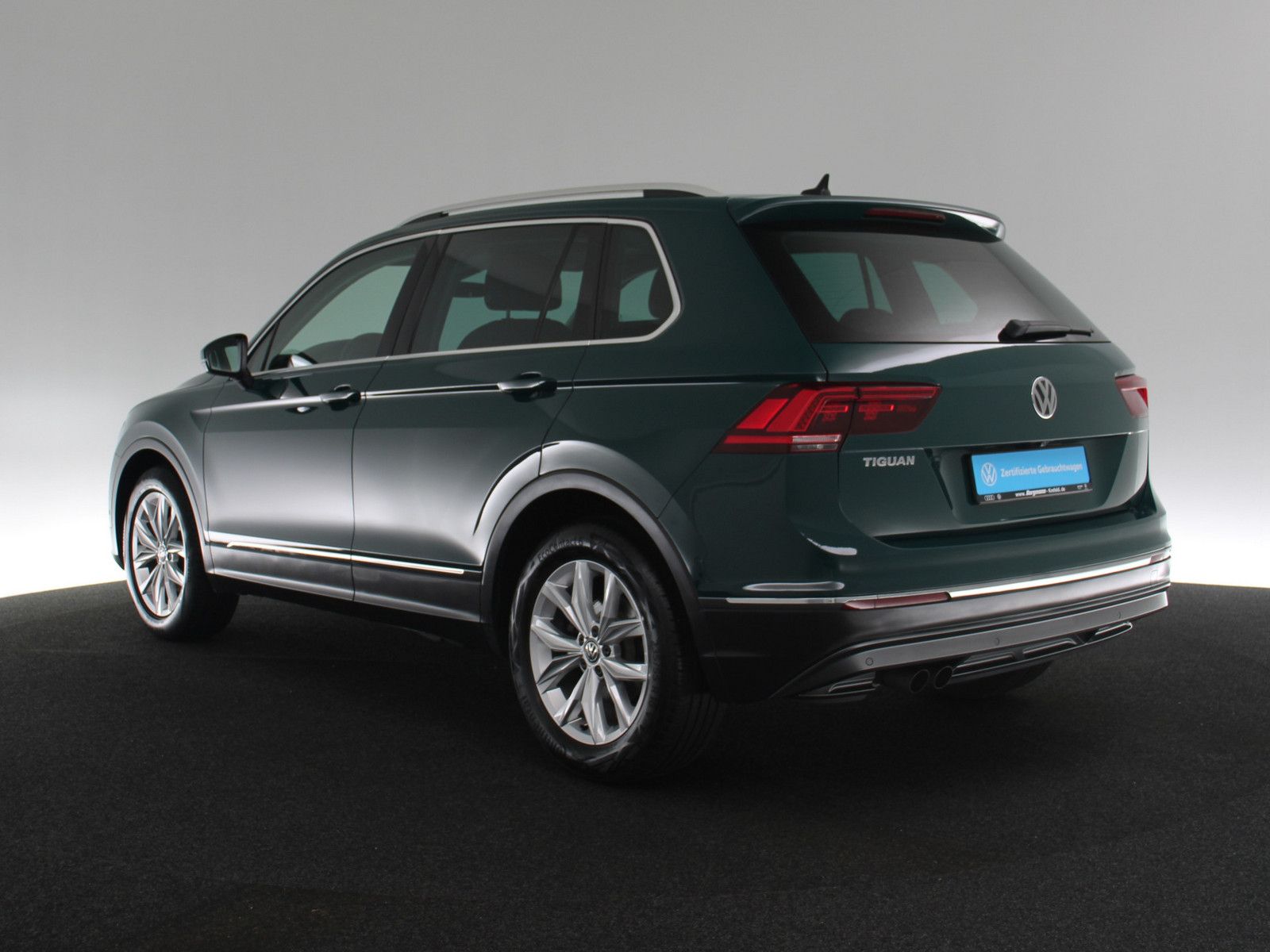 Volkswagen Tiguan 1.5 TSI Highline PANO LED AID ACC NAVI foto 6