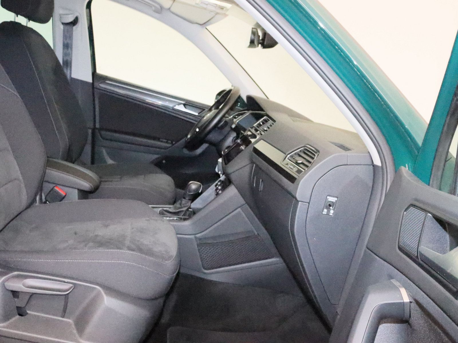 Volkswagen Tiguan 1.5 TSI Highline PANO LED AID ACC NAVI foto 10