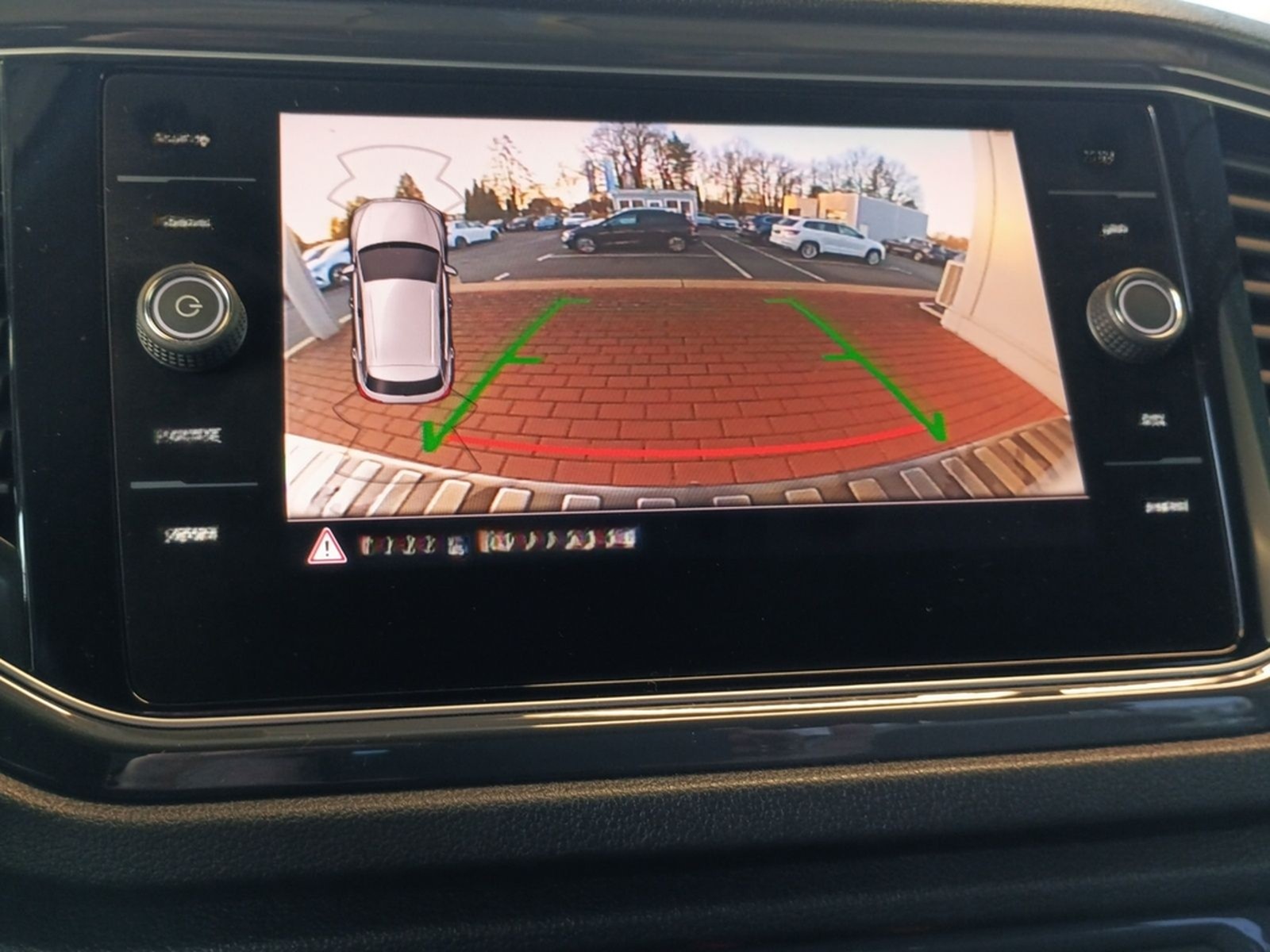 Volkswagen T-Roc 2.0 TSI DSG 4M Sport  Navi LED Kamera PDC  foto 17