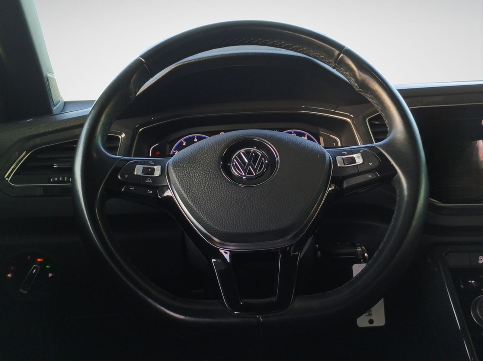 Volkswagen T-Roc 2.0 TSI DSG 4M Sport  Navi LED Kamera PDC  foto 10