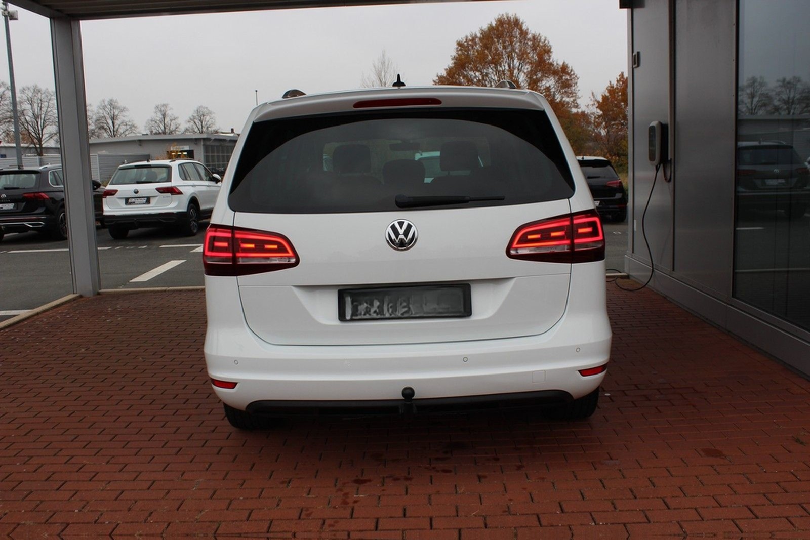Volkswagen Sharan 2.0 TDI DSG Comfortline  AHK Navi PDC LM  foto 6