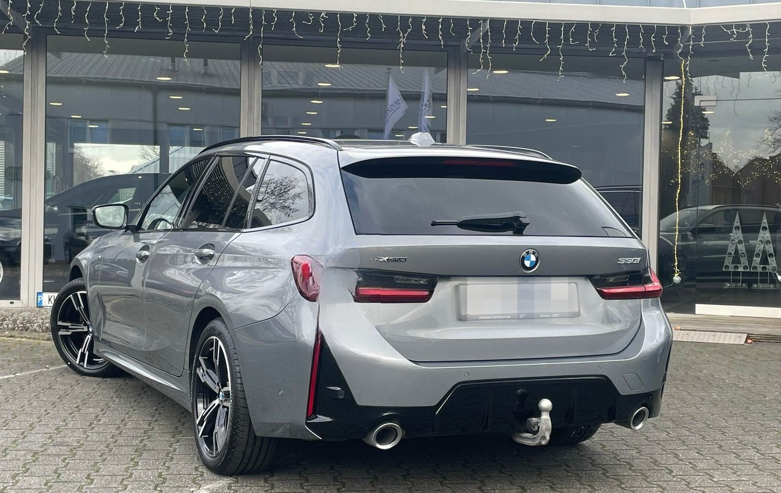 BMW 330i xDrive M-Sport Aut. AHK Navi Live Alcantara foto 4