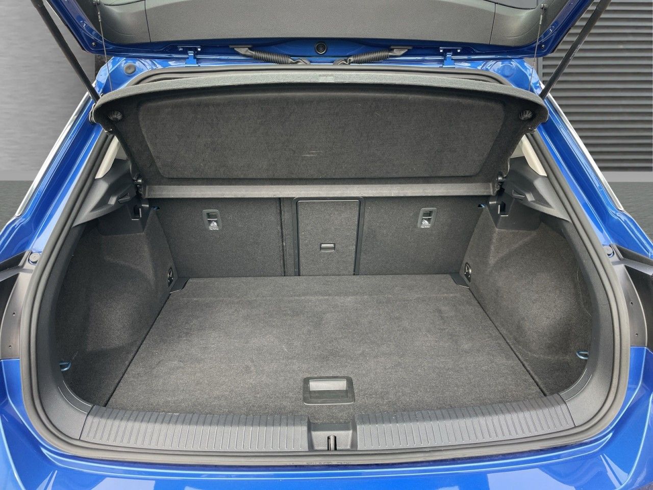 Volkswagen T-Roc 2.0 TDI++Life++Aut.++ACC++LED++Sound++ foto 8