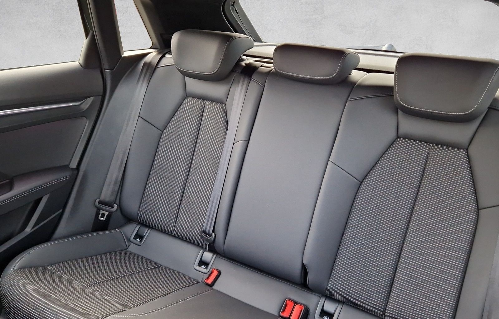 Audi S3 Sportback Matrix Pano Sonos ACC Parkassistent foto 13
