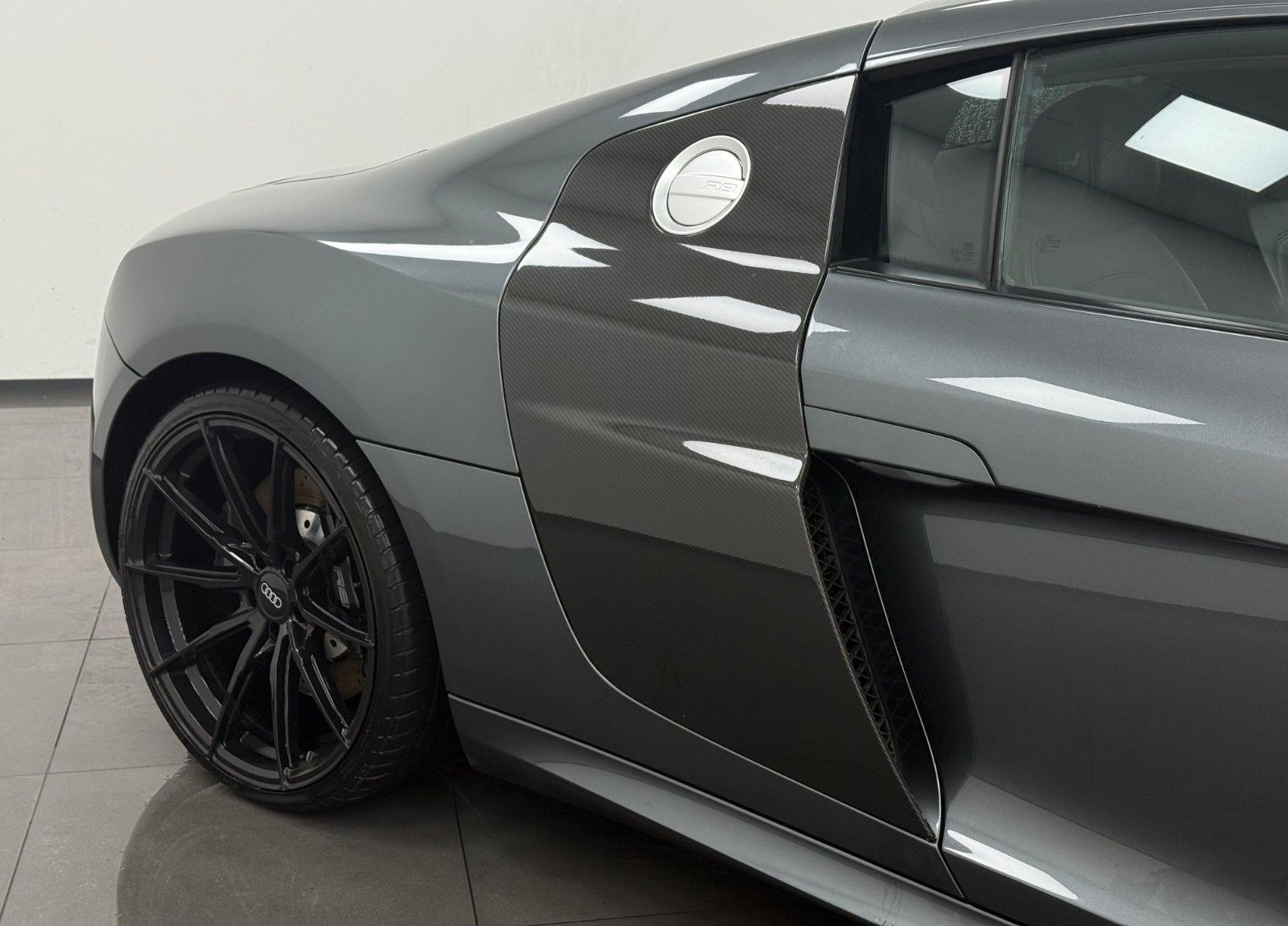 Audi R8 Coupe 5.2 FSI V10 quattro Carbon B&O R-Kamera foto 11