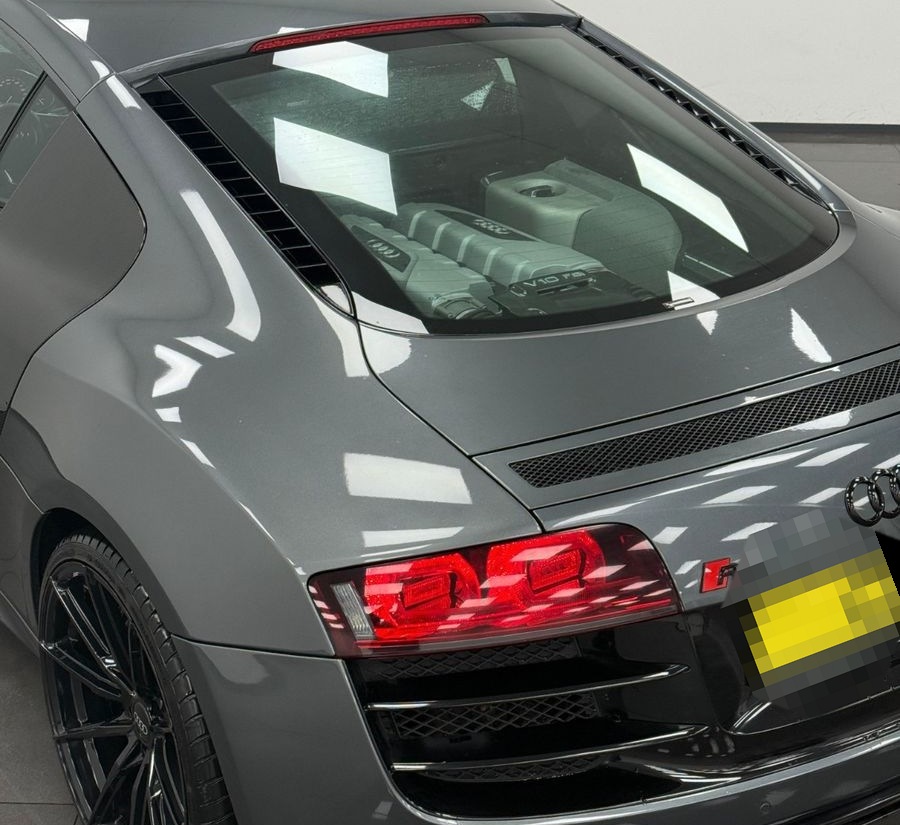 Audi R8 Coupe 5.2 FSI V10 quattro Carbon B&O R-Kamera foto 14