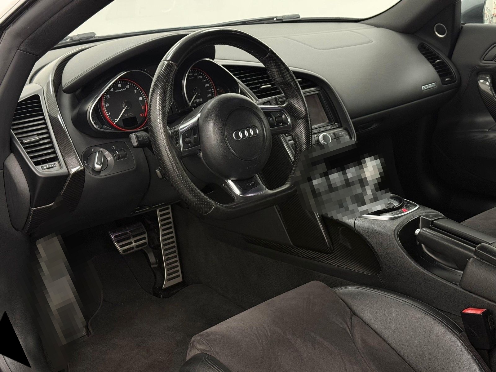 Audi R8 Coupe 5.2 FSI V10 quattro Carbon B&O R-Kamera foto 16