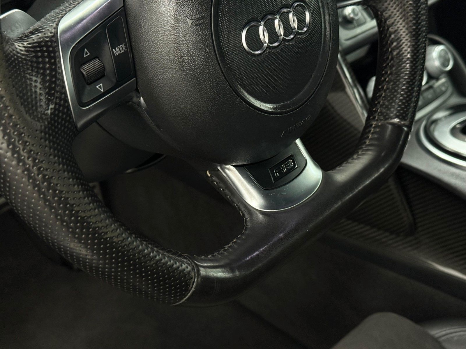 Audi R8 Coupe 5.2 FSI V10 quattro Carbon B&O R-Kamera foto 19