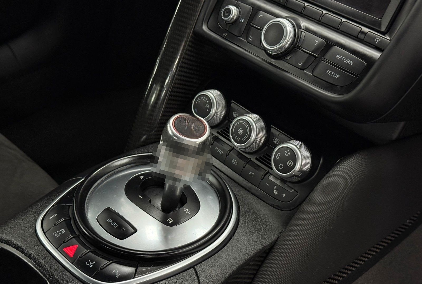 Audi R8 Coupe 5.2 FSI V10 quattro Carbon B&O R-Kamera foto 28